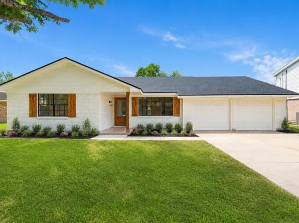 104 Oriole Ln, Angleton, TX 77515