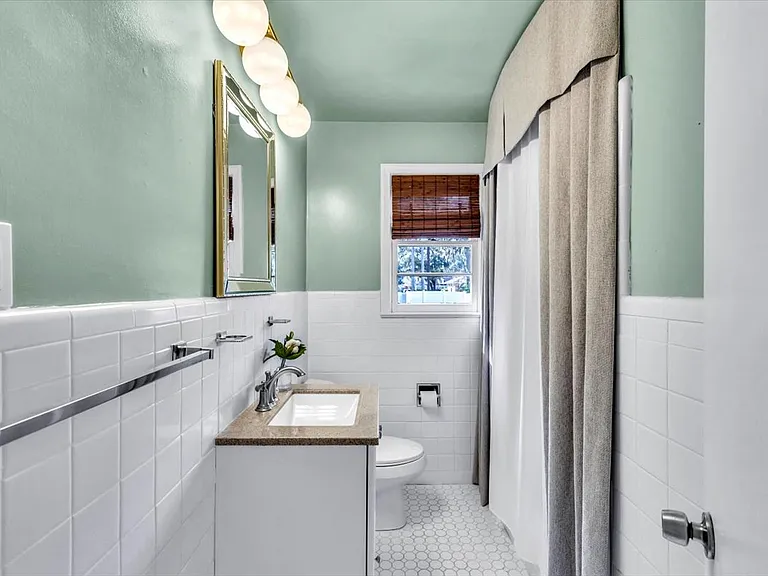 317 Kensington Dr — Photo 20