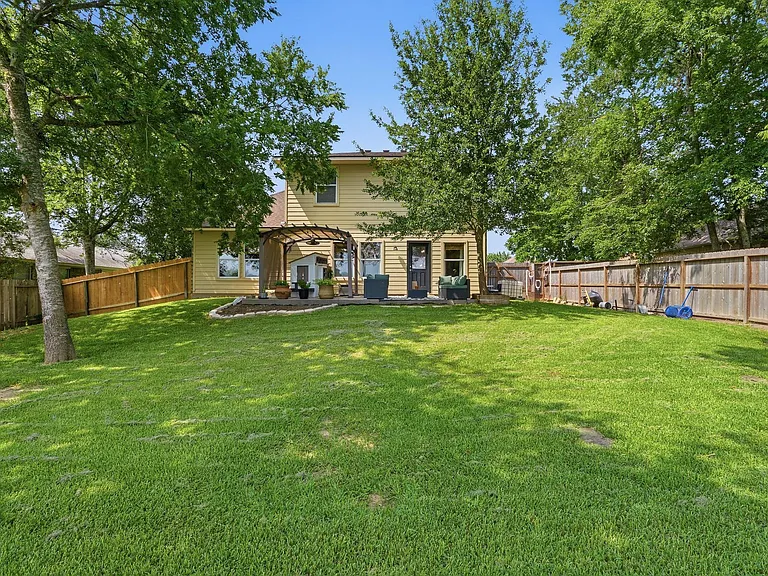 13217 Lazy Ln — Photo 45