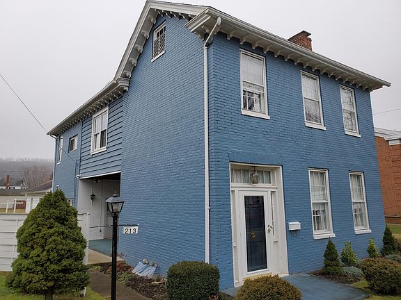 2nd image of 213 Newry St
