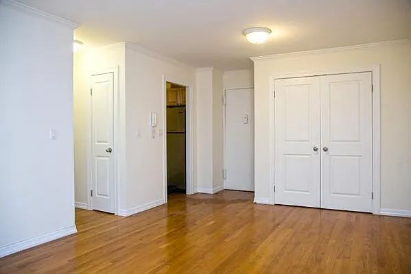 Rented by Keller Williams NYC | media 16