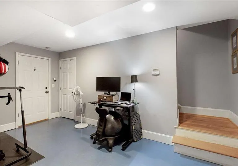 1390 Marion Walk SE — Photo 40