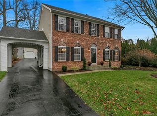 65 Lexington Way N, Milford, CT 06461