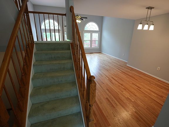 4th image of 7019 Ashleigh Manor Ct