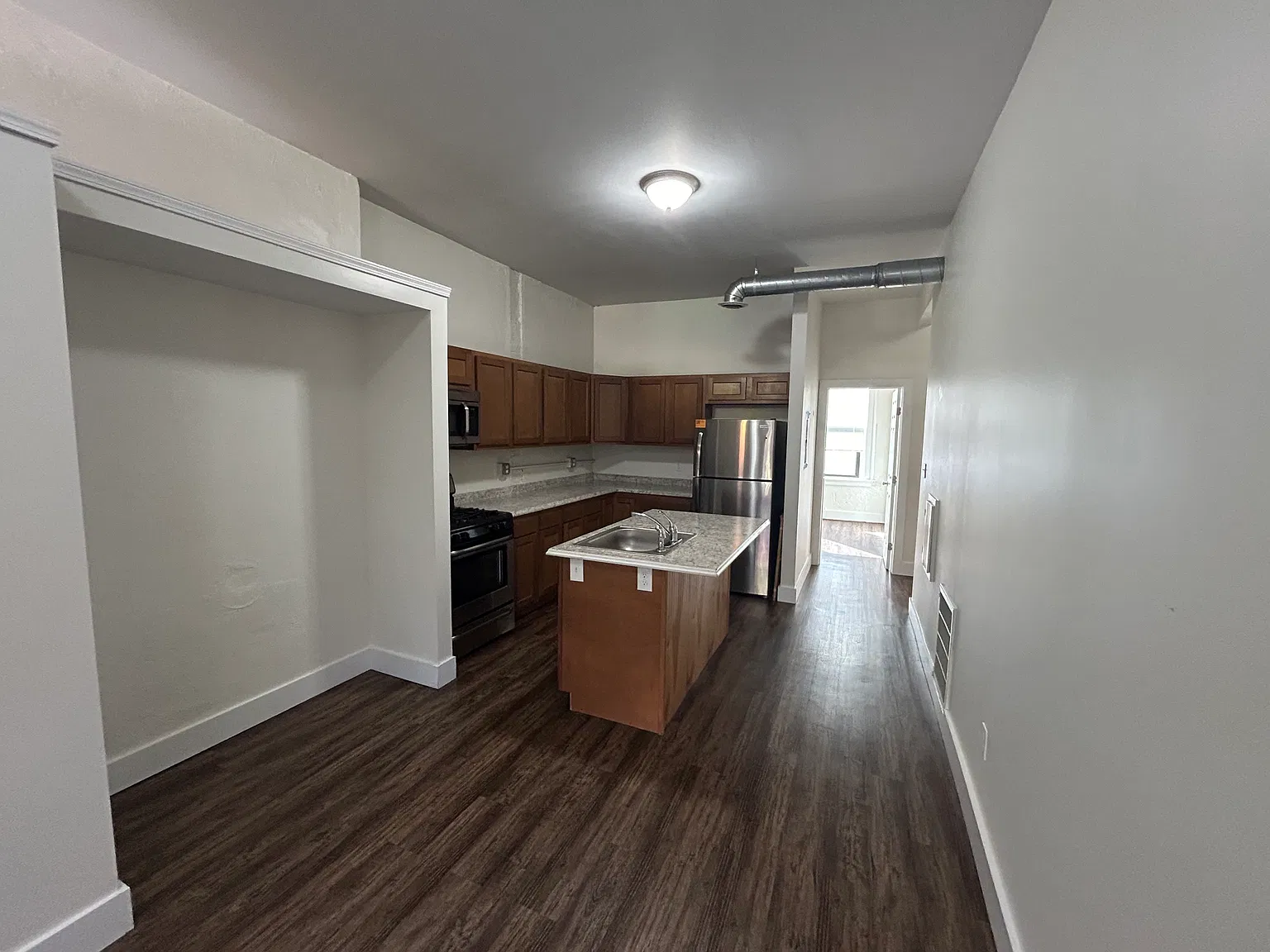 2 bed, 750 sqft, $1,250 — Photo 2