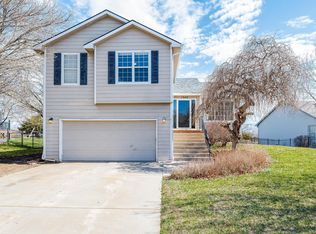 1340 Glenview Dr, El Dorado, KS 67042