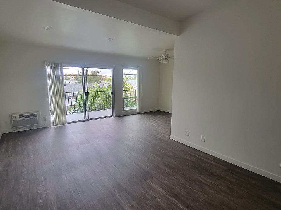 1st image of 5305 Lindley Ave #28