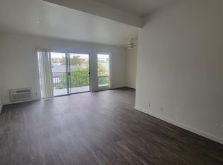 5305 Lindley Ave #28, Tarzana, CA 91356