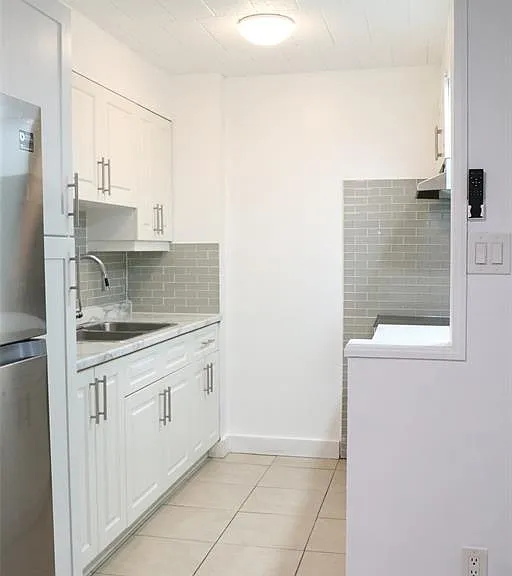 6513 Thornberry Cres — Photo 15