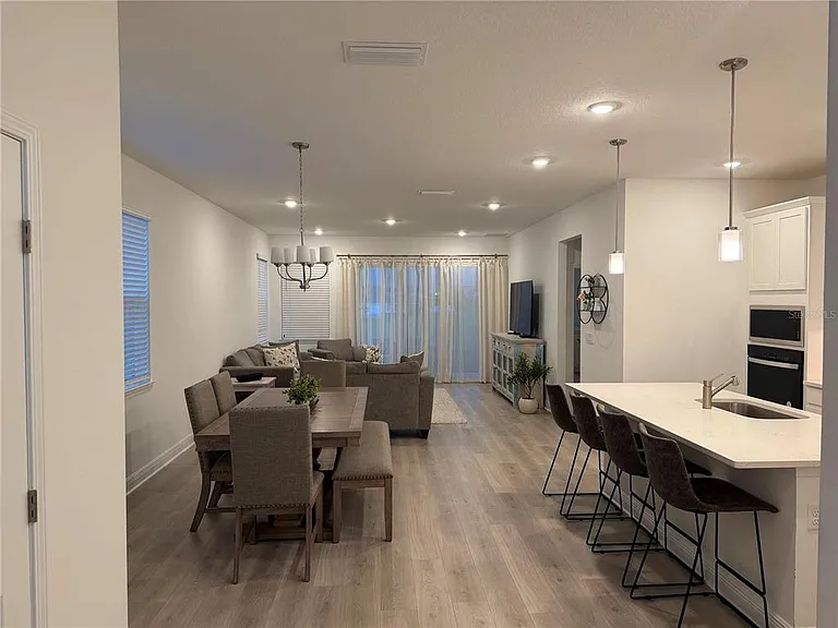 2189 Sunshine Peak Dr — Photo 8