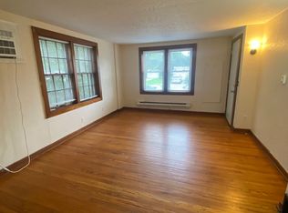 306 Thompson St APT 2, Urbana, IL 61801