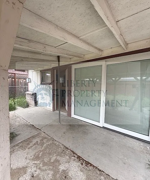 24 E 4th St — Photo 10