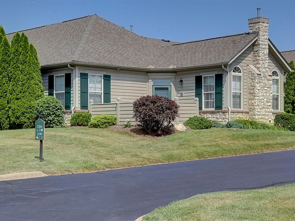 1st image of 2690D Canterbury Cir