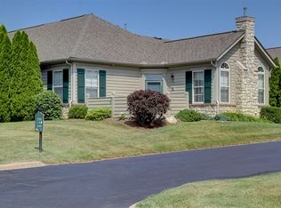 2690D Canterbury Cir, Port Clinton, OH 43452