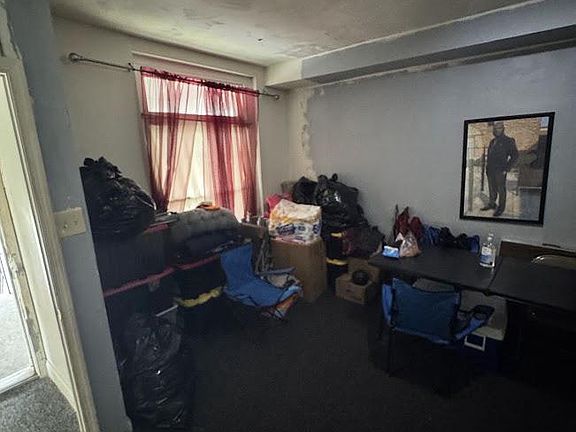 2nd image of 1411 N Rosedale St