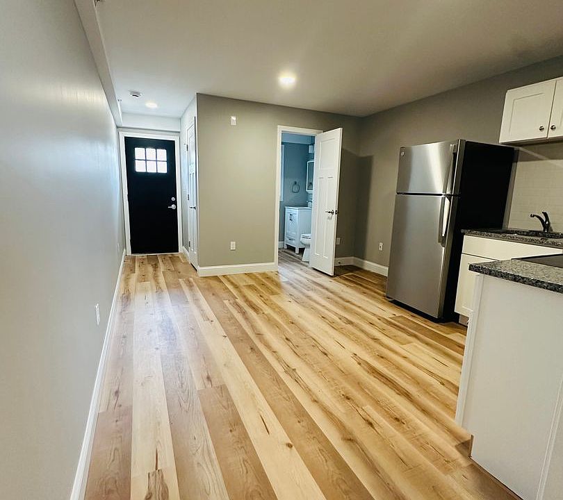 1st image of 371 Elm St #6