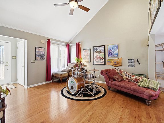 3rd image of 733 Whalers Cove Ct