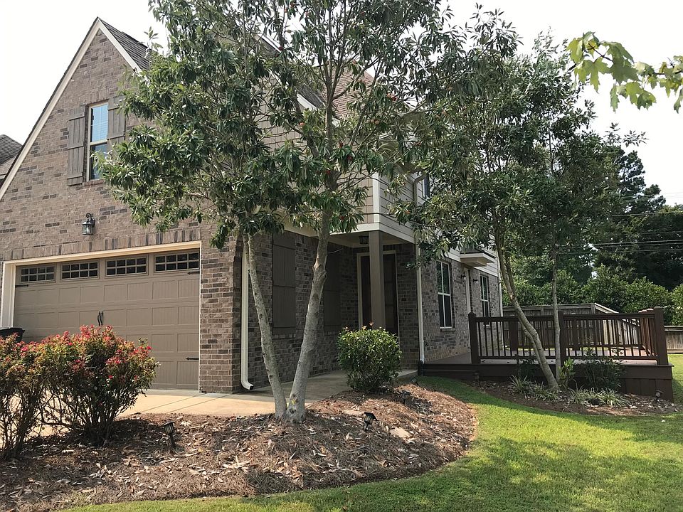 2nd image of 200 Avalon Ln