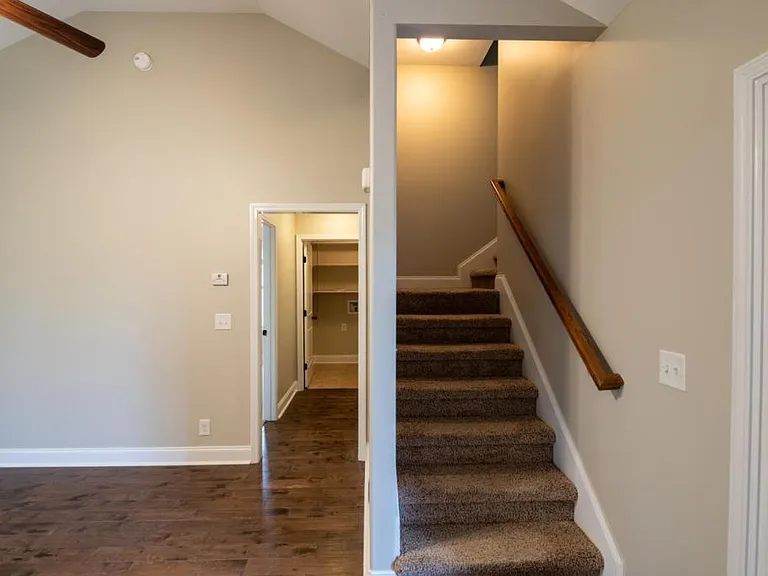 1126 Garrettsburg Rd — Photo 10