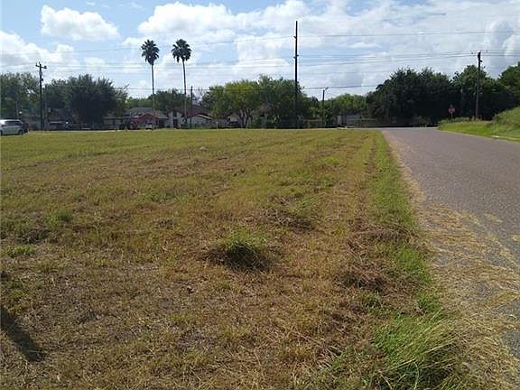 2nd image of Mile 12 1/2