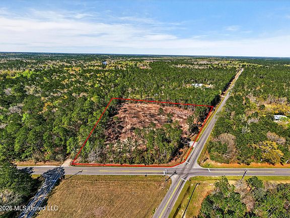 3rd image of Red Creek Rd