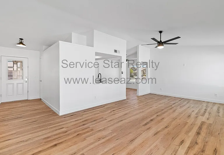 6802 E Paradise Ln — Photo 6