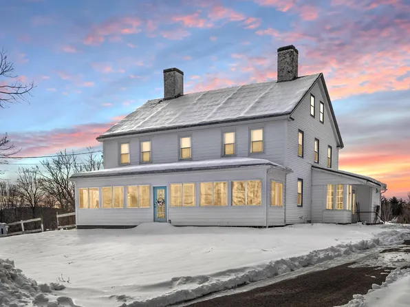 240 Main Avenue, South Hampton, NH 03827