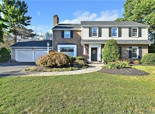 2868 Edgemont Dr, Allentown, PA 18103