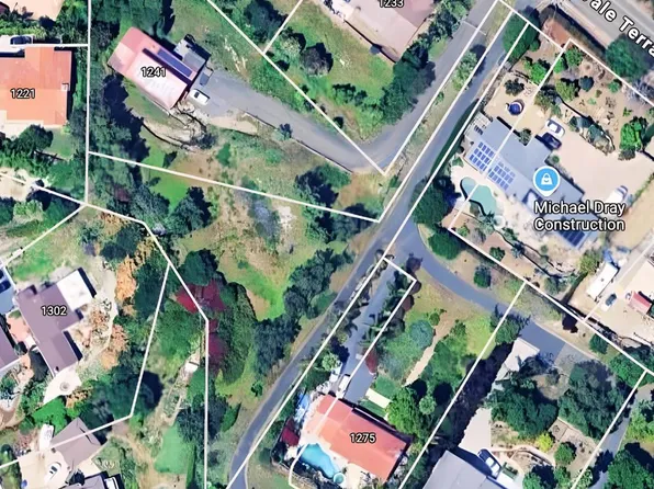 Vale Ter, Vista, CA 92084