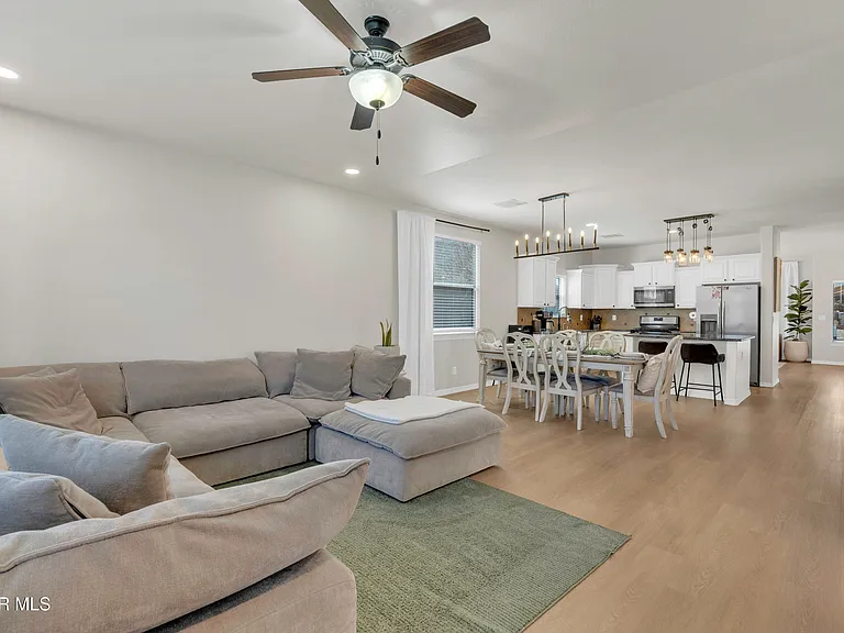 11512 Robert Lennox Dr — Photo 19