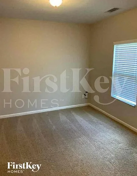 4221 Weeping Willow Dr — Photo 4