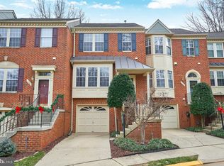 1385 Park Garden Ln, Reston, VA 20194