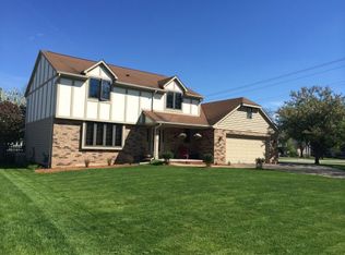 3275 Calais Ct, Green Bay, WI 54301