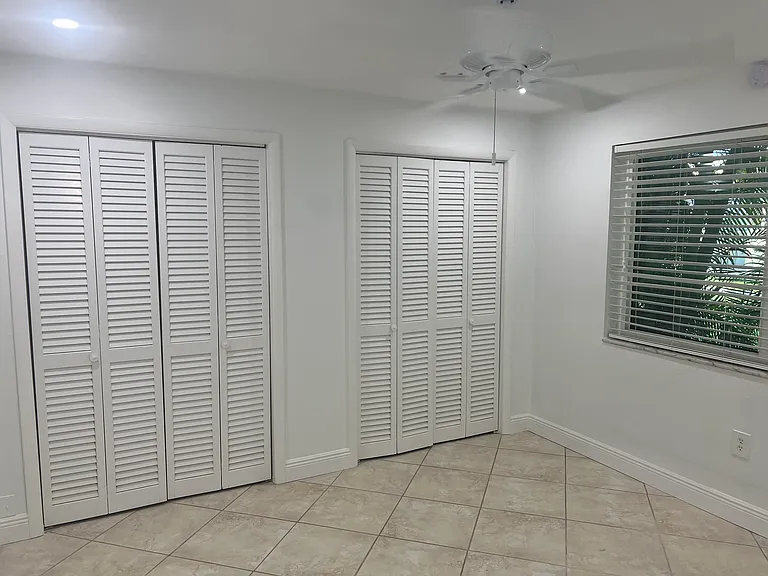 1964 Alamanda Dr #5 — Photo 12