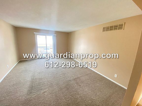 3rd image of 2269 11th Ave E APT 4