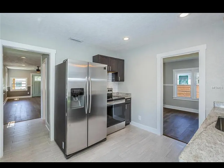 124 W Hiawatha St — Photo 11