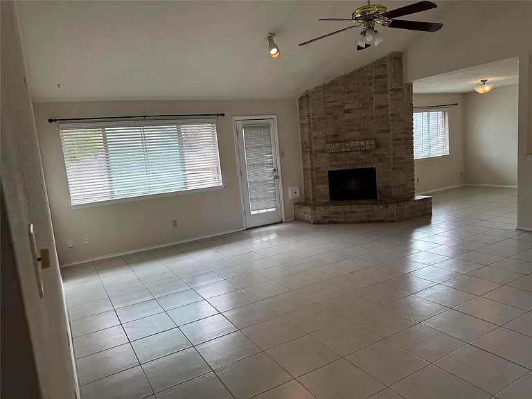 13123 Chipman Glen Dr — Photo 13