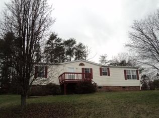 3531 Dune Ct, Hudson, NC 28638