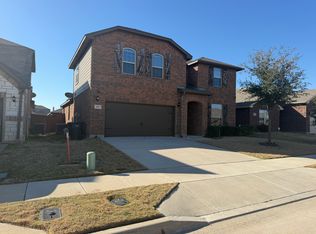 405 Sandhurst Dr, Crowley, TX 76036