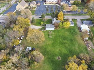 36426 N Wilson Rd, Ingleside, IL 60041