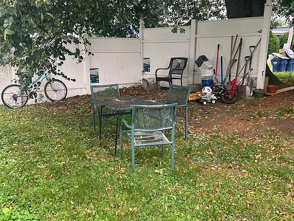 4th image of 17-19 Barrett St