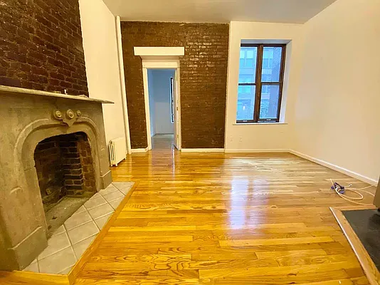 Rented by J PRESTON AND ASSOCIATES INC | media 23