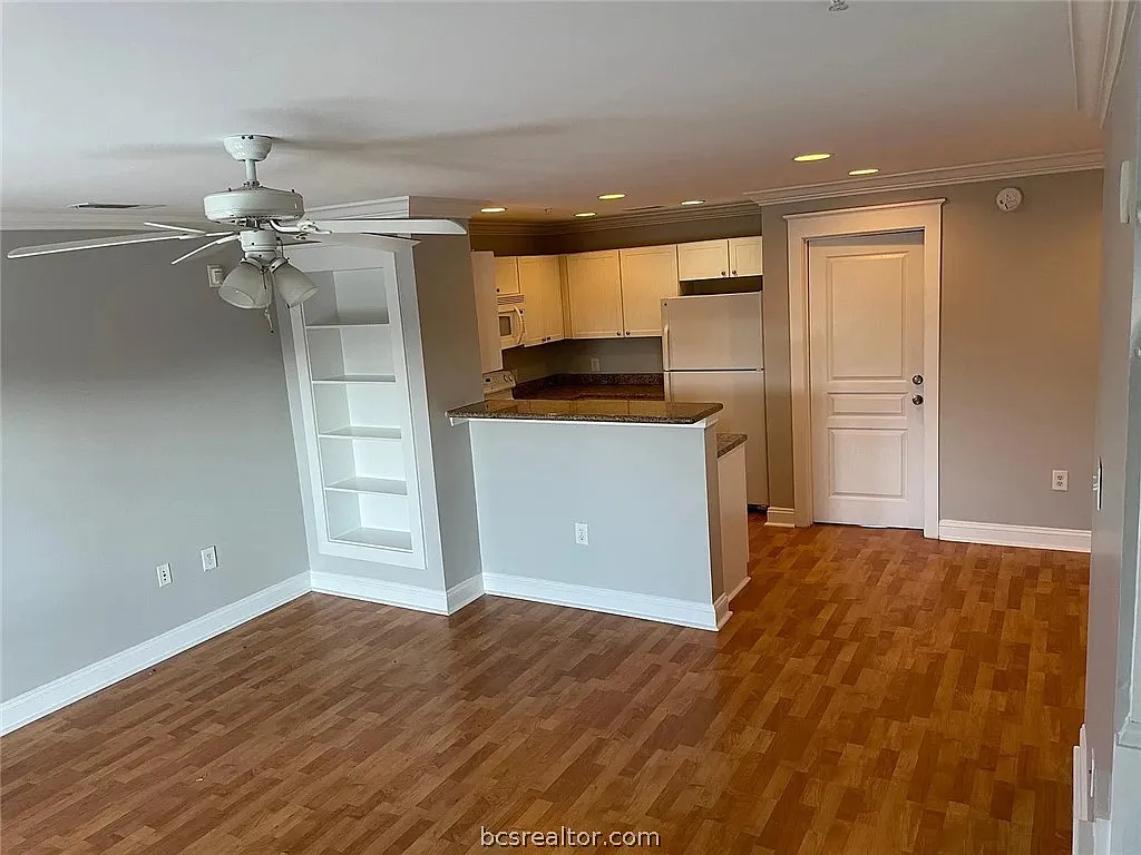 3 bed, 1294 sqft, $1,195 — Photo 3