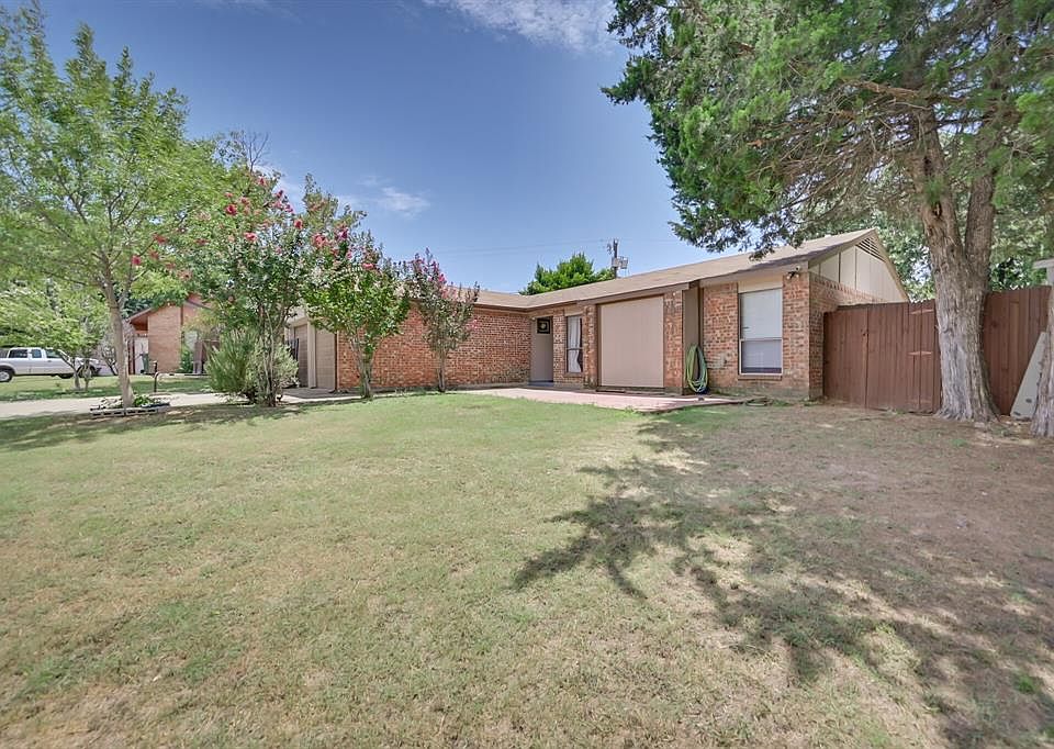 1st image of 5702 Espanola Dr
