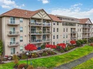Rivers Edge Condominiums, Longview, WA 98632