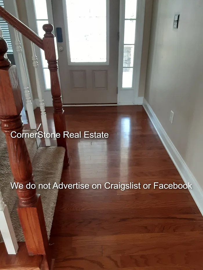 4 bed, 2.5 bath, 2163 sqft, $2,000 — Photo 3