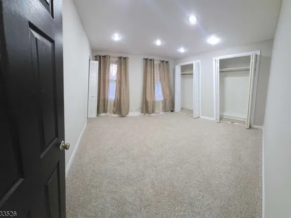 26 Charles St, Metuchen Boro, NJ 08840