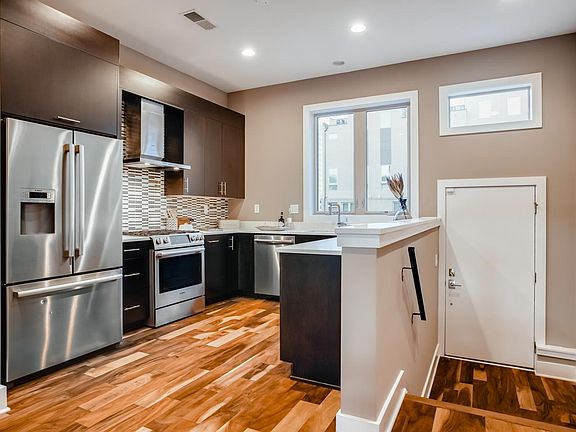 5th image of 740 S Chris Columbus Blvd Unit 31