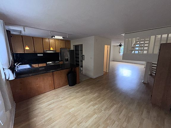 4th image of 380 Kawaihae St #380H-1-1
