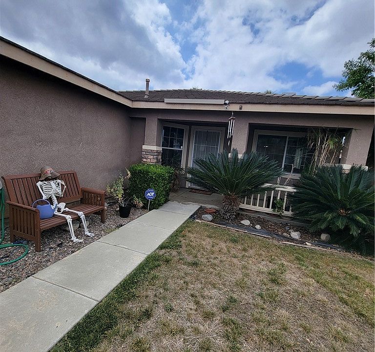 1st image of 26461 Prairie Ln